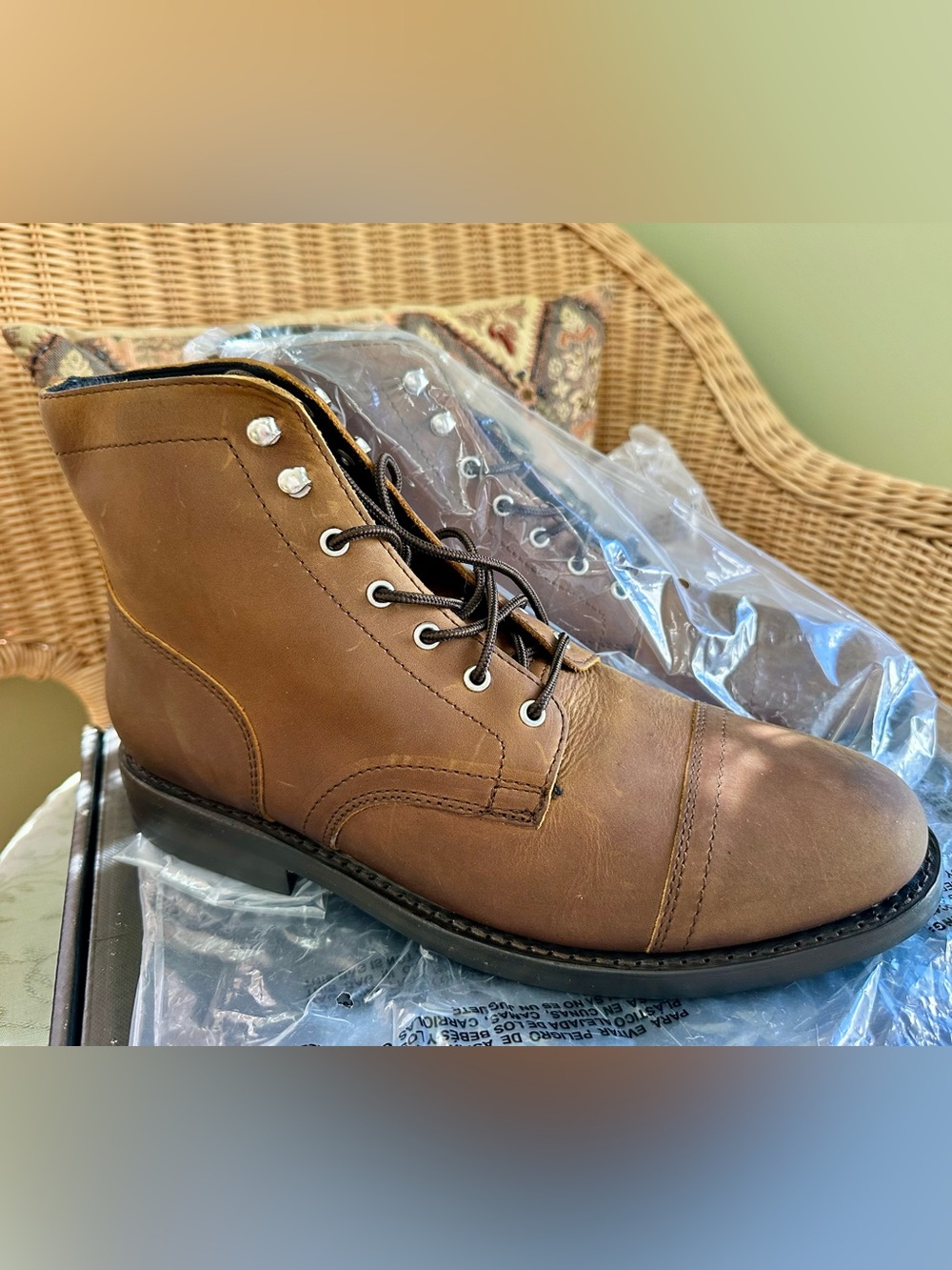 Thursday Boot Company Men's Tan/Brown Cap-Toe Lace-Up Boots